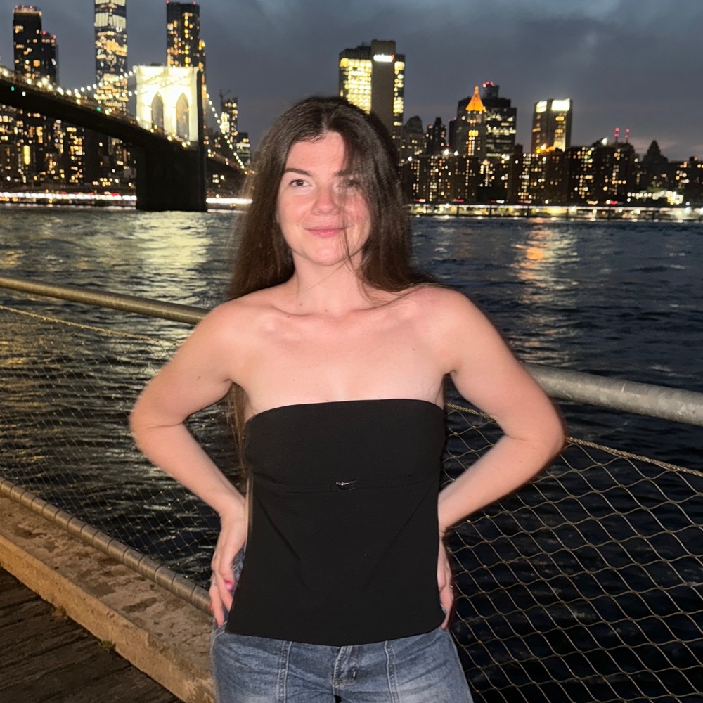 Meet your Posher, Eva